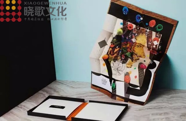 (微信平臺)一張“心機”品牌秀邀請函，足夠看出這場秀的精彩程度